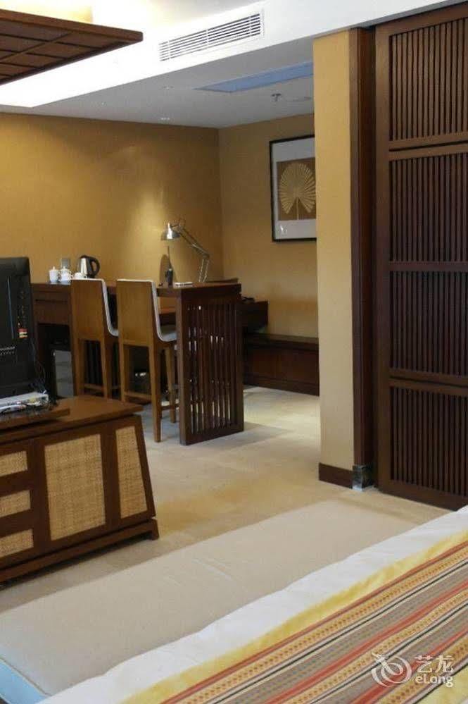The Tang Hotel Hainan Mount Qixian Baoting Bagian luar foto